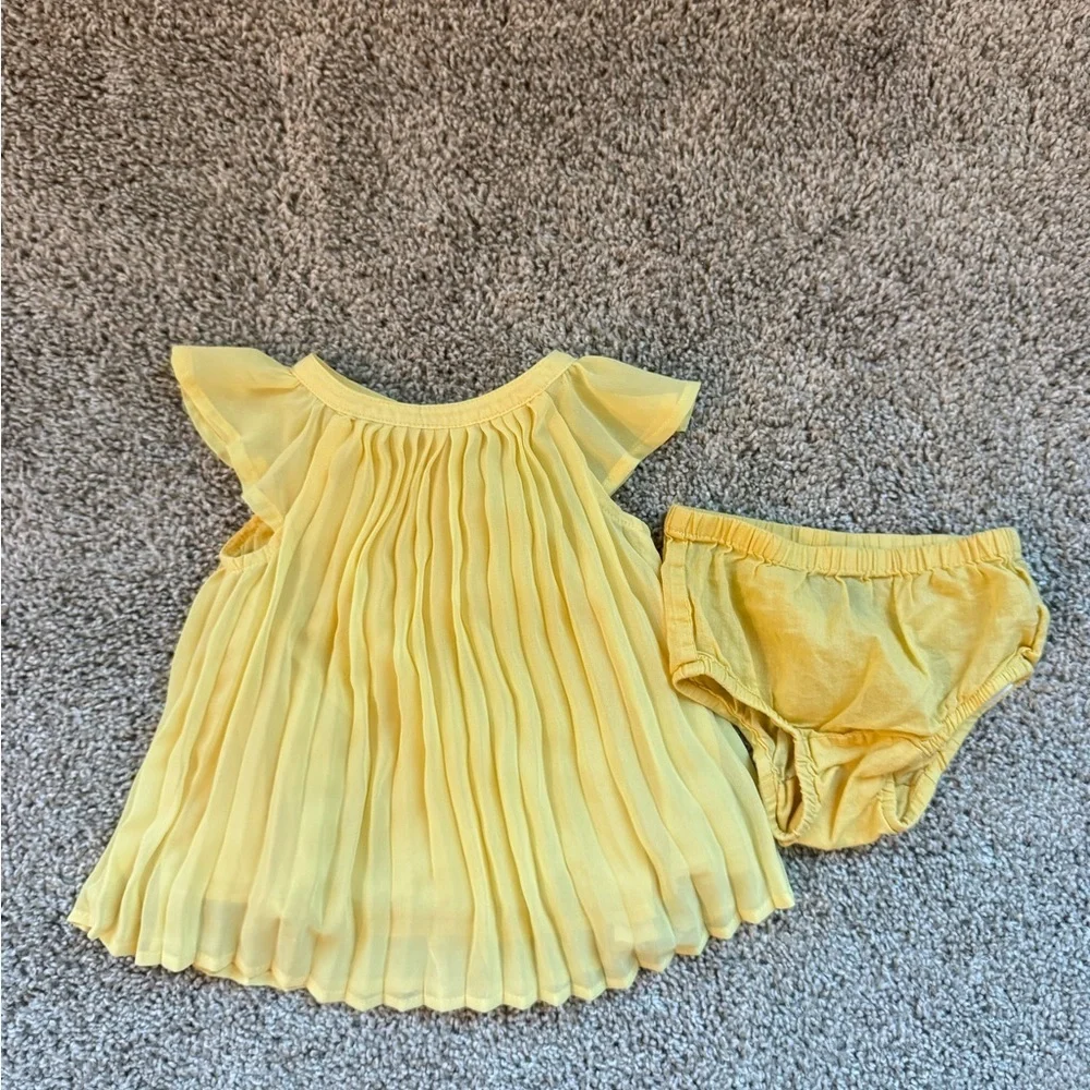 GAP Baby Yellow Pleated Dress Easter dress Spring Summer dress Size 0-3 Months